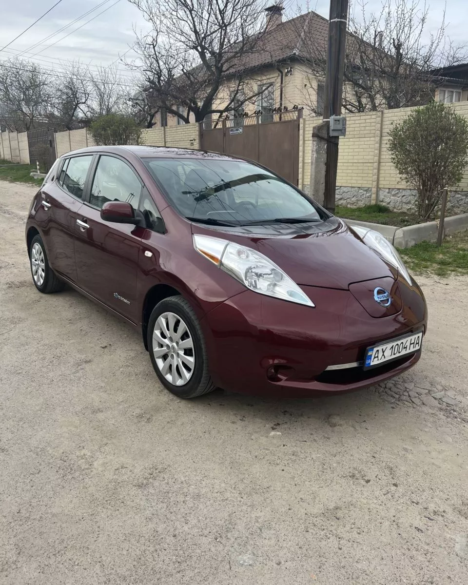 Nissan Leaf  24 kWh 2015101