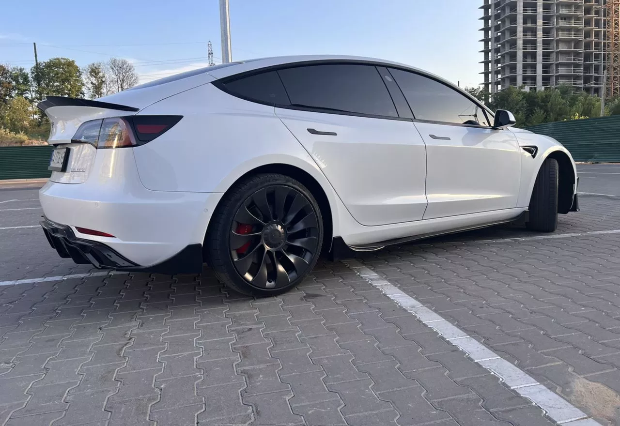 Tesla Model 3  80.5 kWh 202271