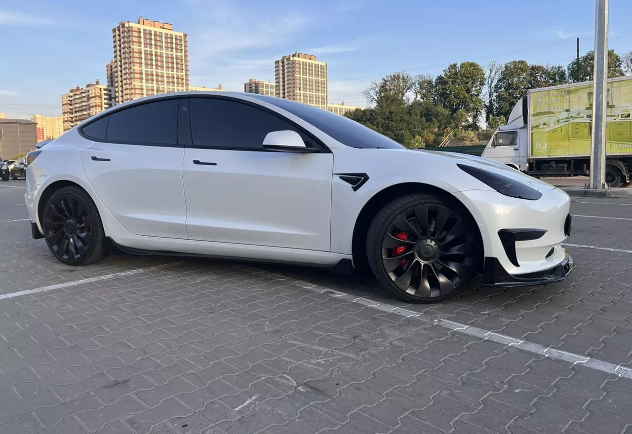 Tesla Model 3  80.5 kWh 202281