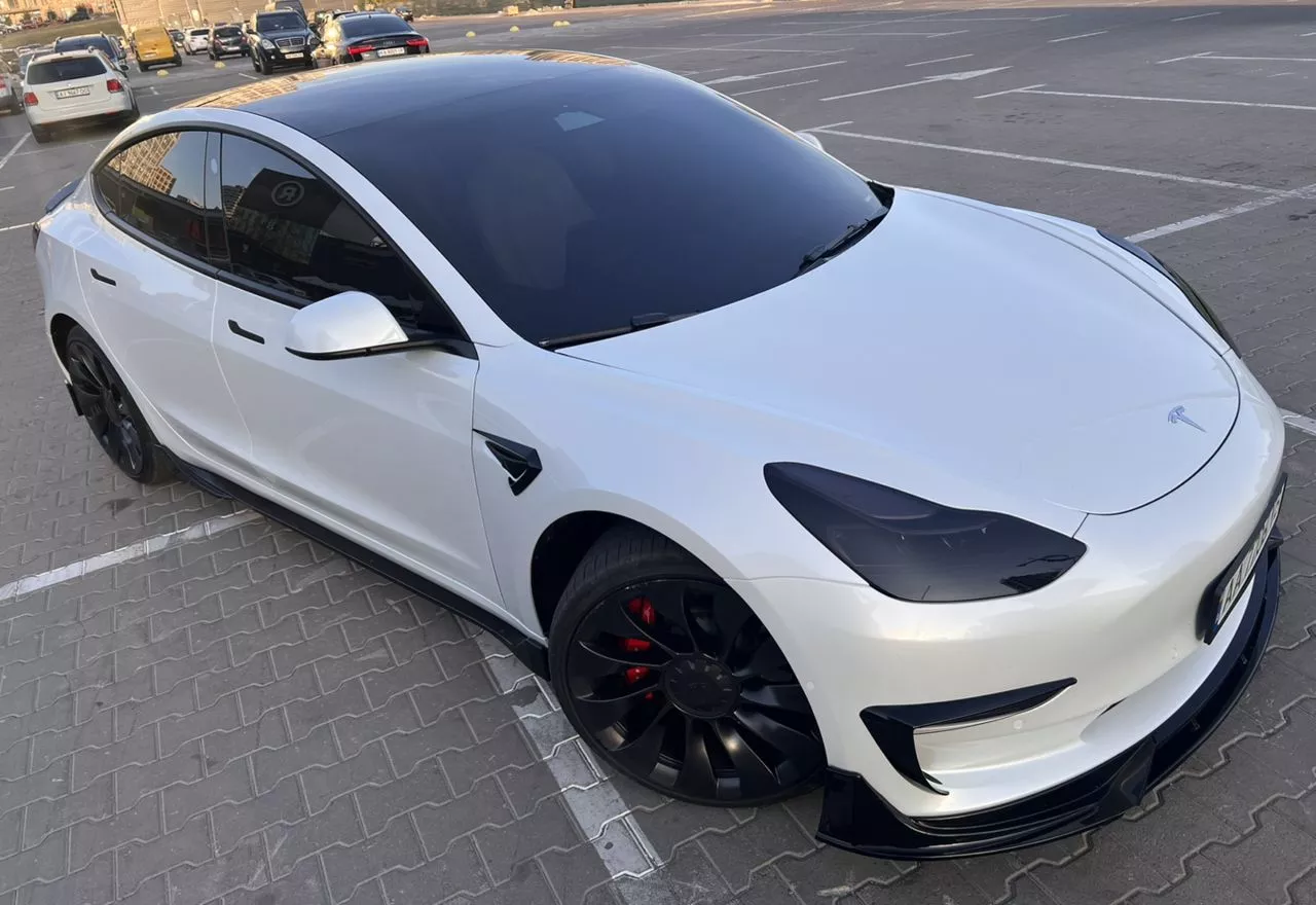 Tesla Model 3  80.5 kWh 2022111