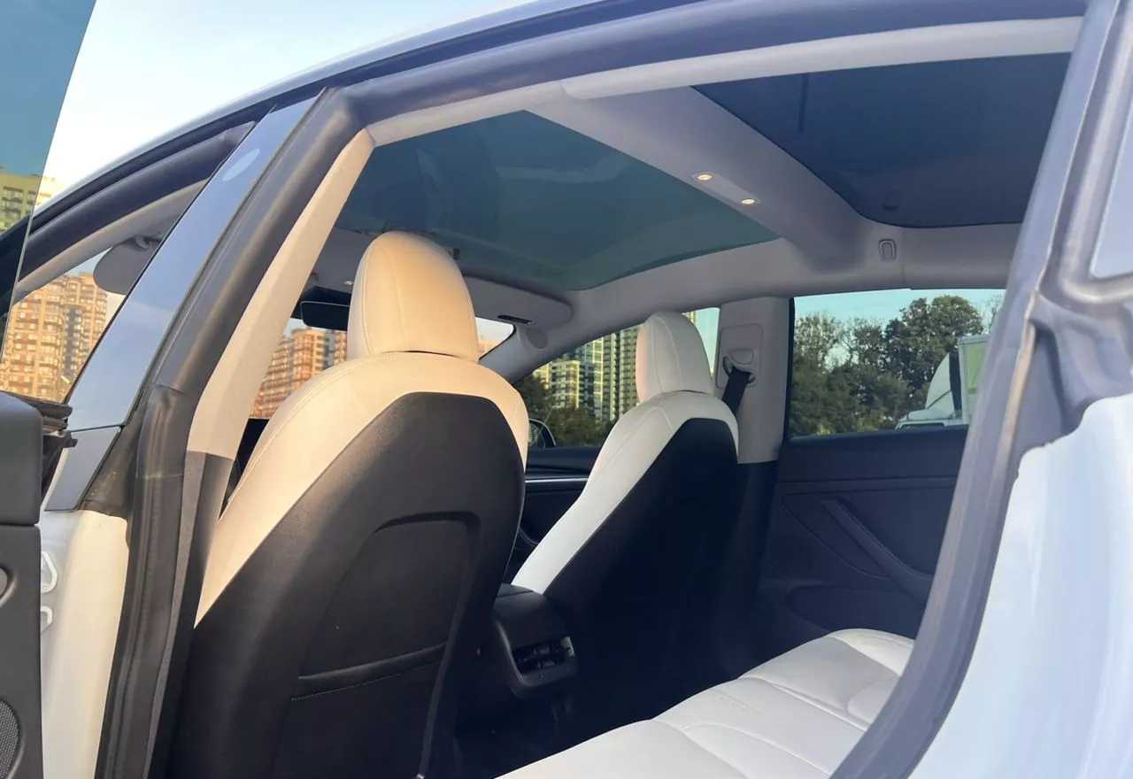 Tesla Model 3  80.5 kWh 2022411