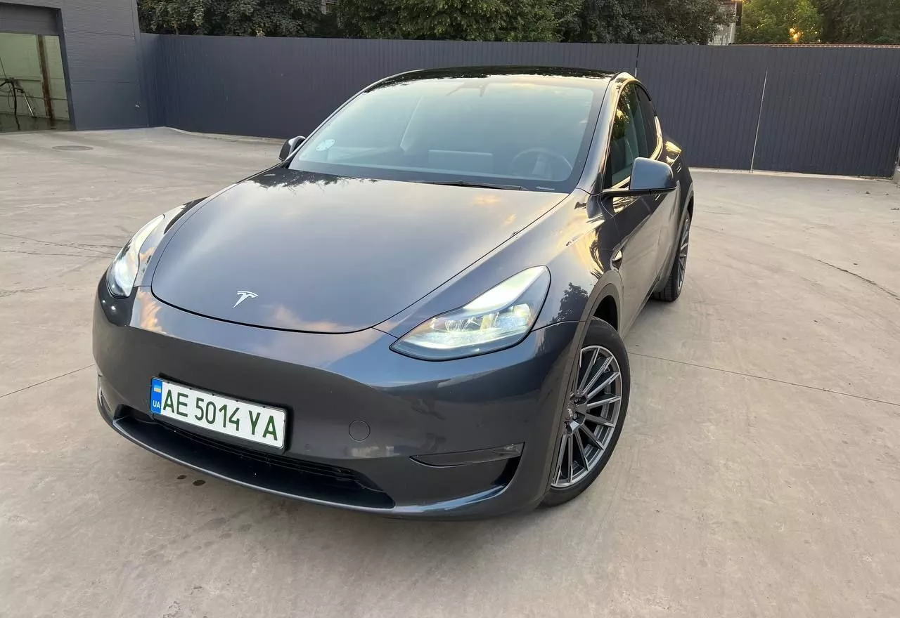 Tesla Model Y  82 kWh 202211