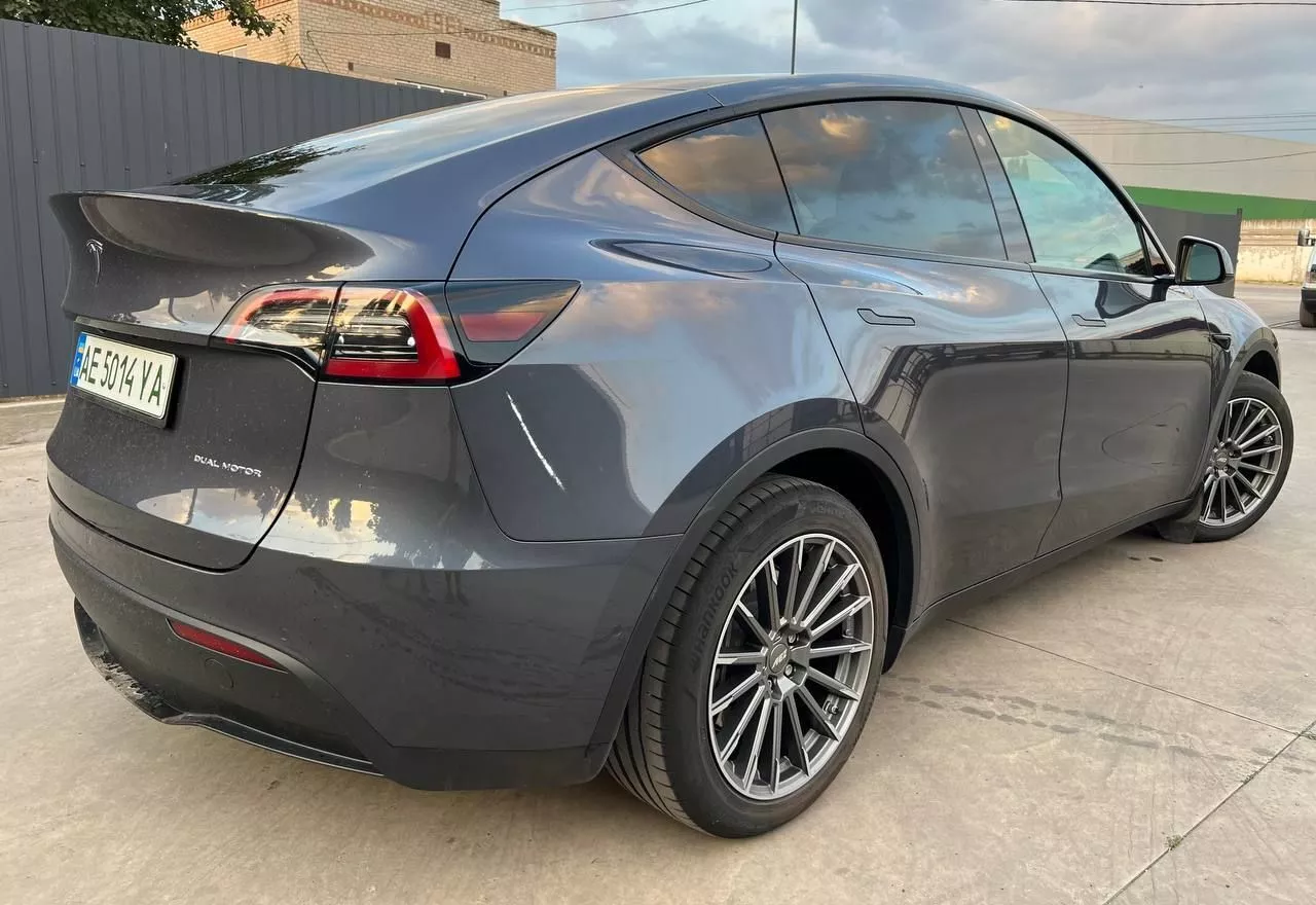 Tesla Model Y  82 kWh 202271