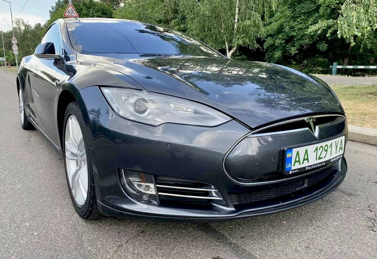 Tesla Model S  201621