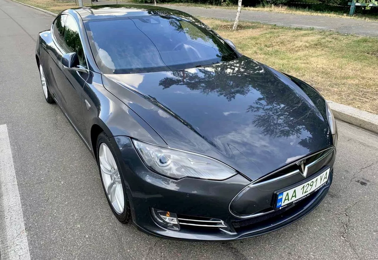 Tesla Model S  201631