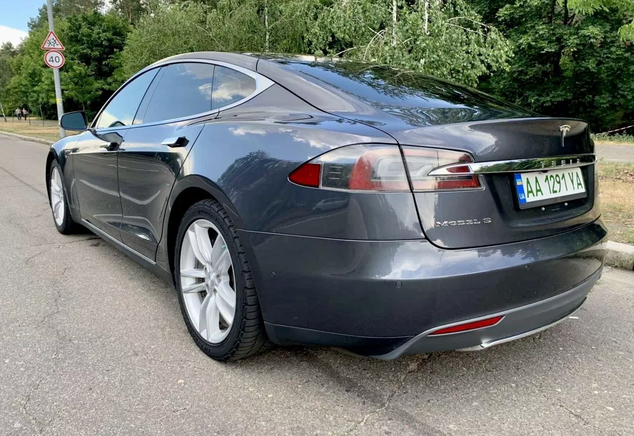 Tesla Model S  201681