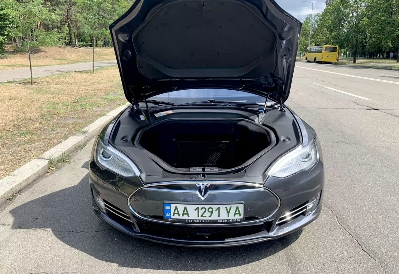 Tesla Model S  2016151