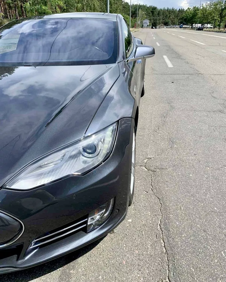 Tesla Model S  2016161