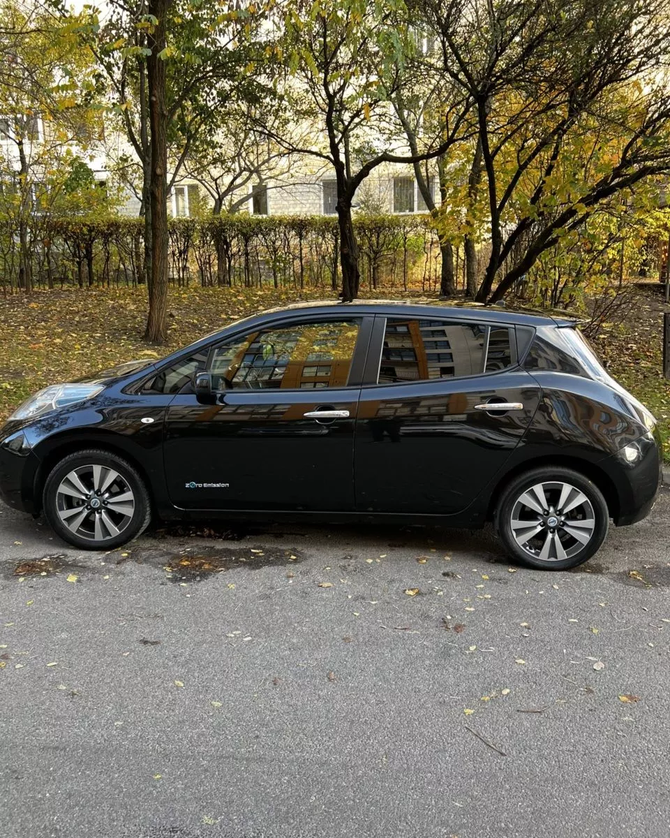 Nissan Leaf  24 kWh 201411