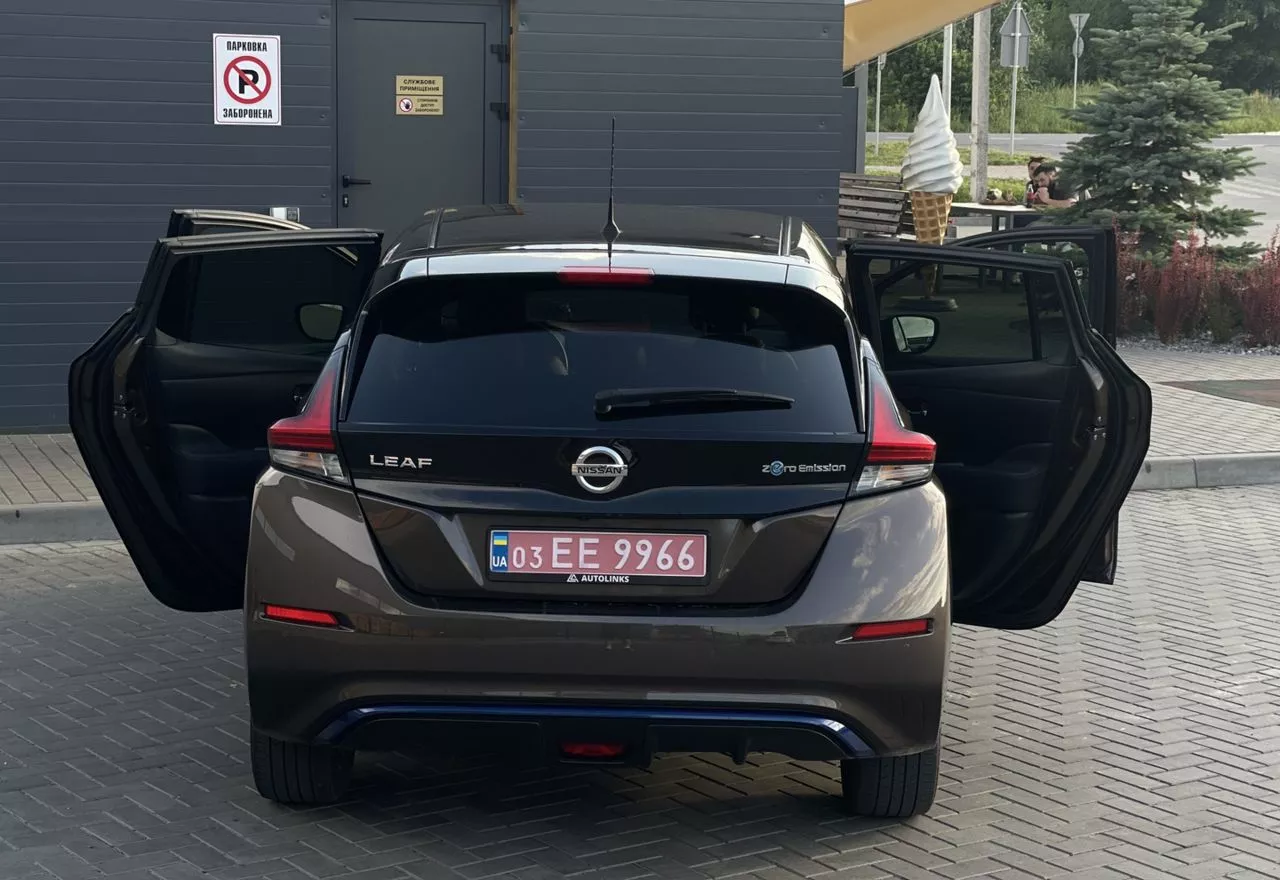 Nissan Leaf  40 kWh 2018211