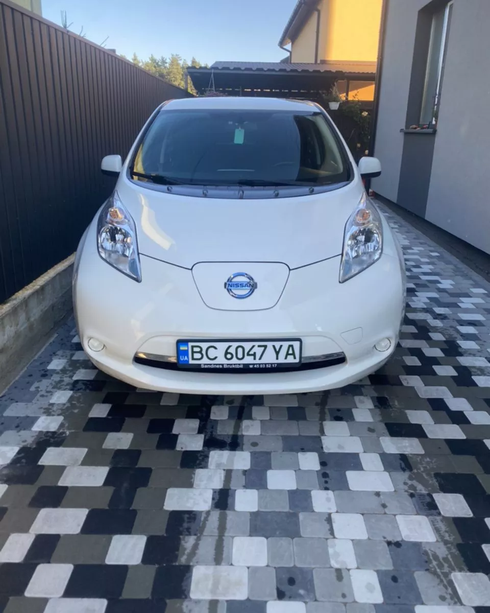 Nissan Leaf  201421