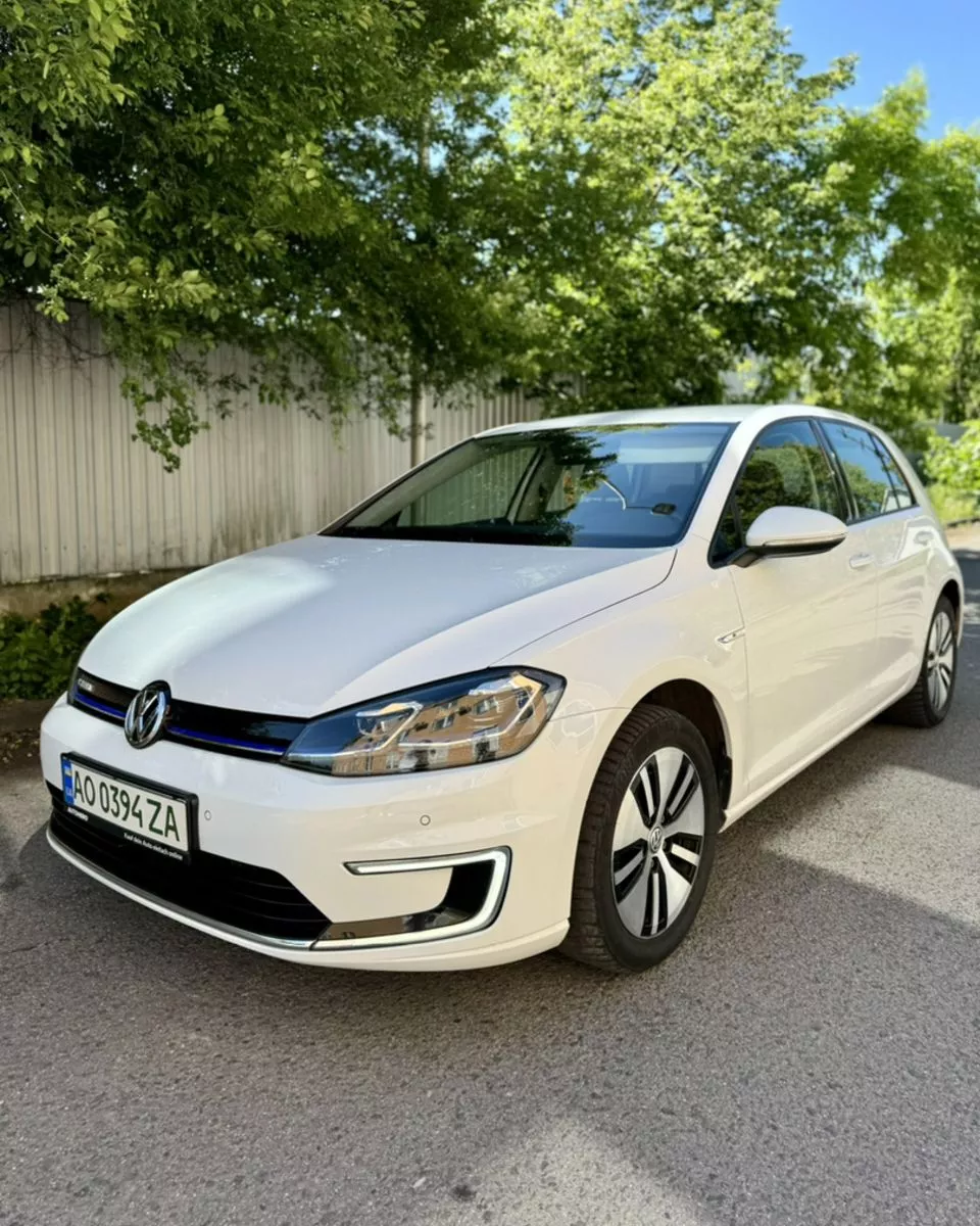 Volkswagen e-Golf  35.8 kWh 201811