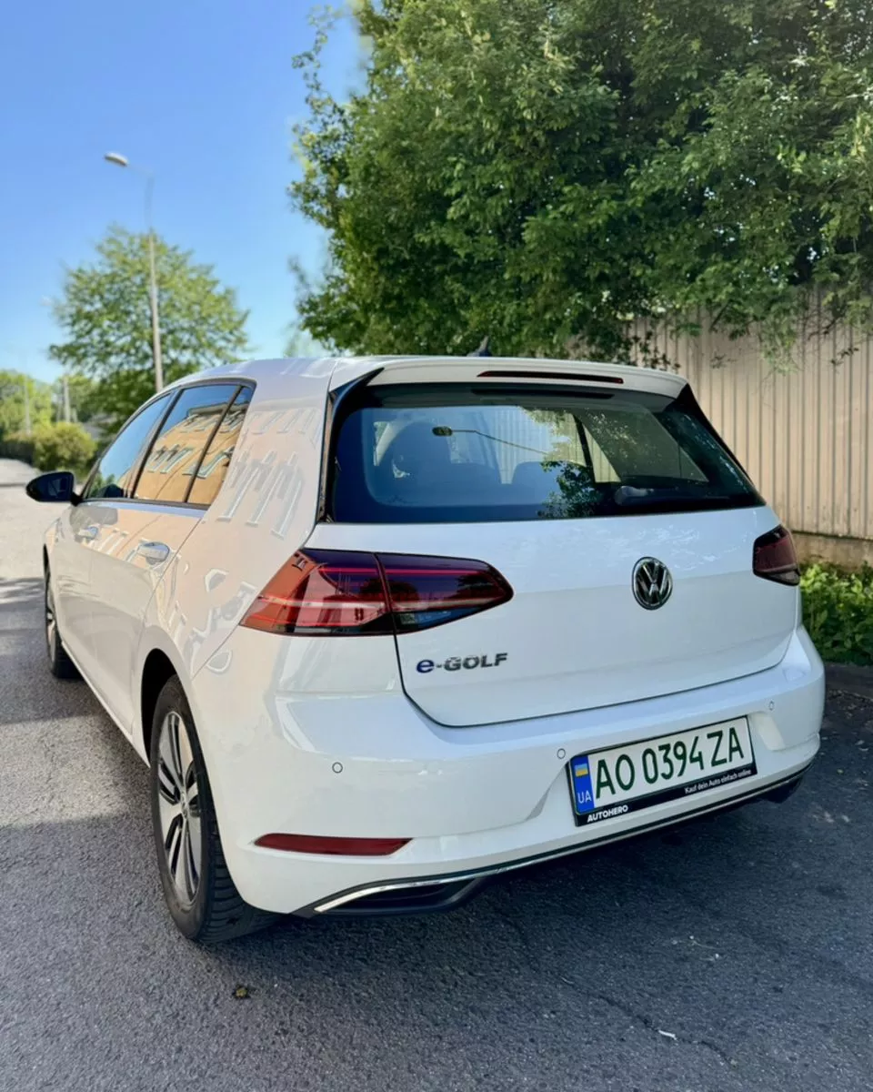 Volkswagen e-Golf  35.8 kWh 201831