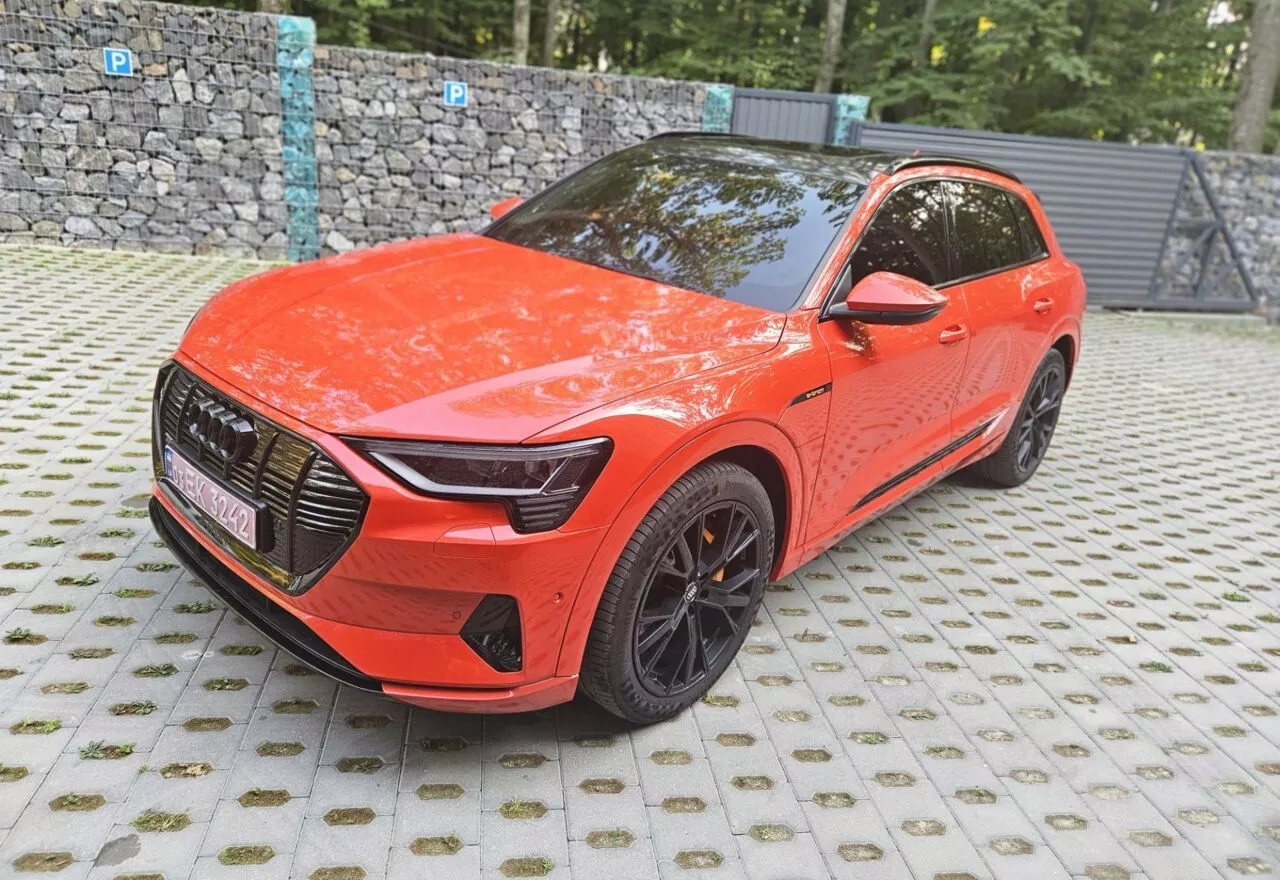 Audi E-tron  71 kWh 2019381