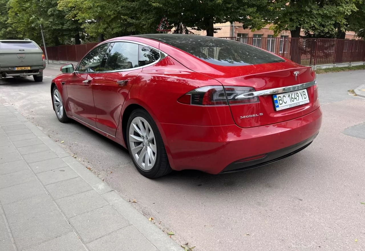 Tesla Model S  75 kWh 201641