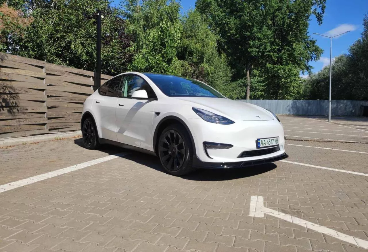 Tesla Model Y  75 kWh 202001