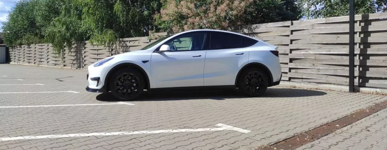 Tesla Model Y  75 kWh 2020101