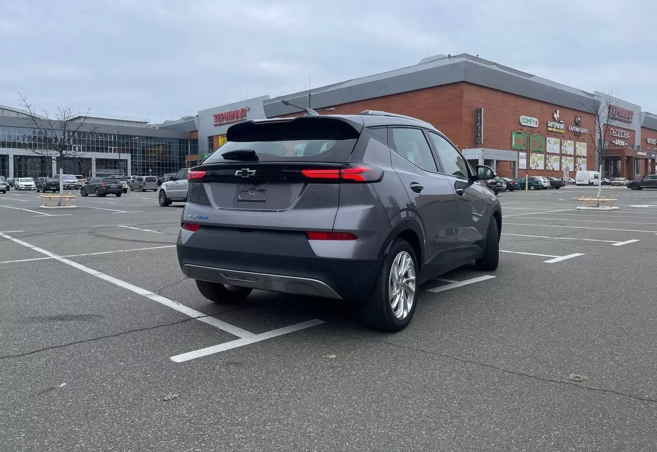 Chevrolet Bolt EUV  65 kWh 202331