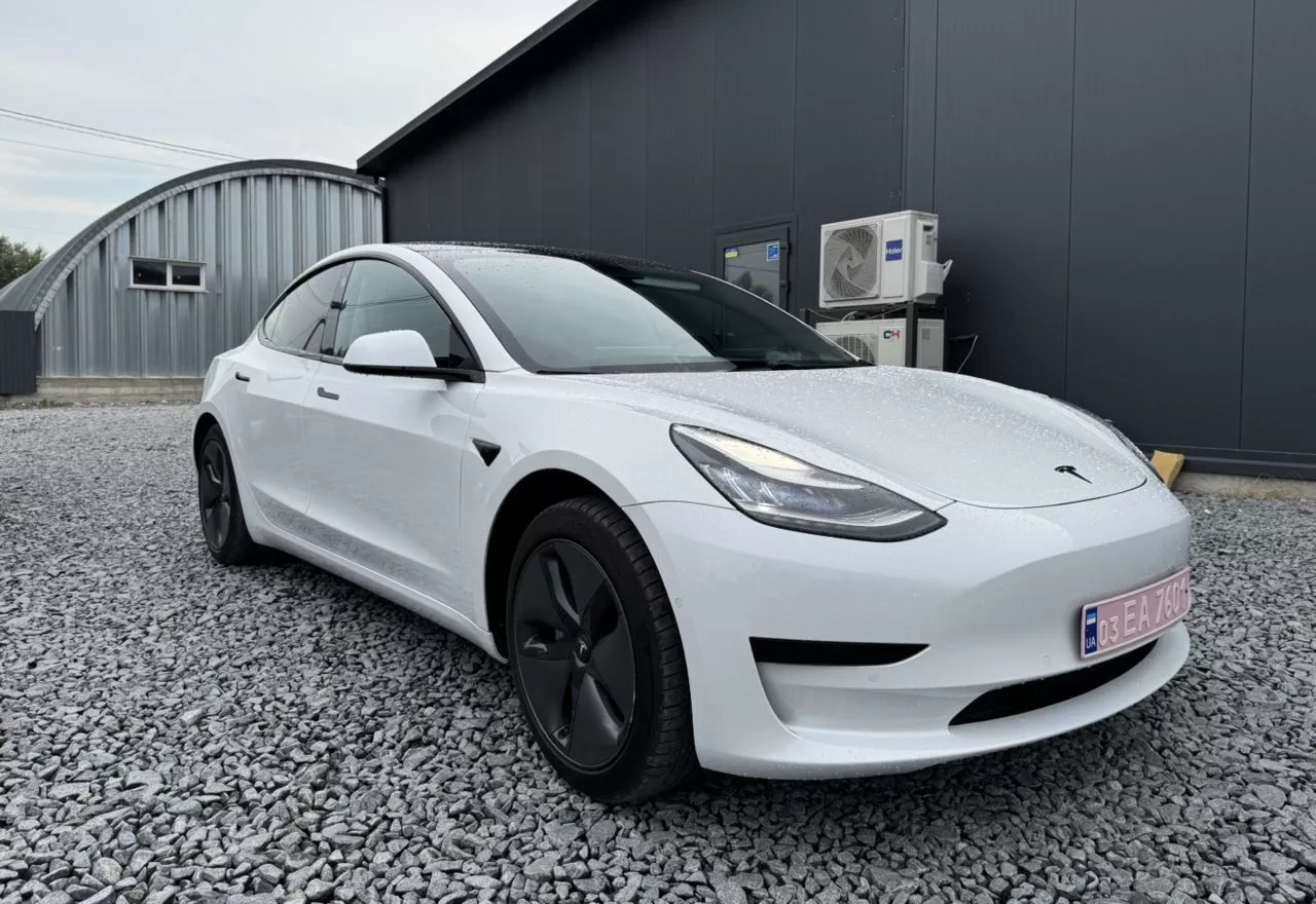 Tesla Model 3  201901