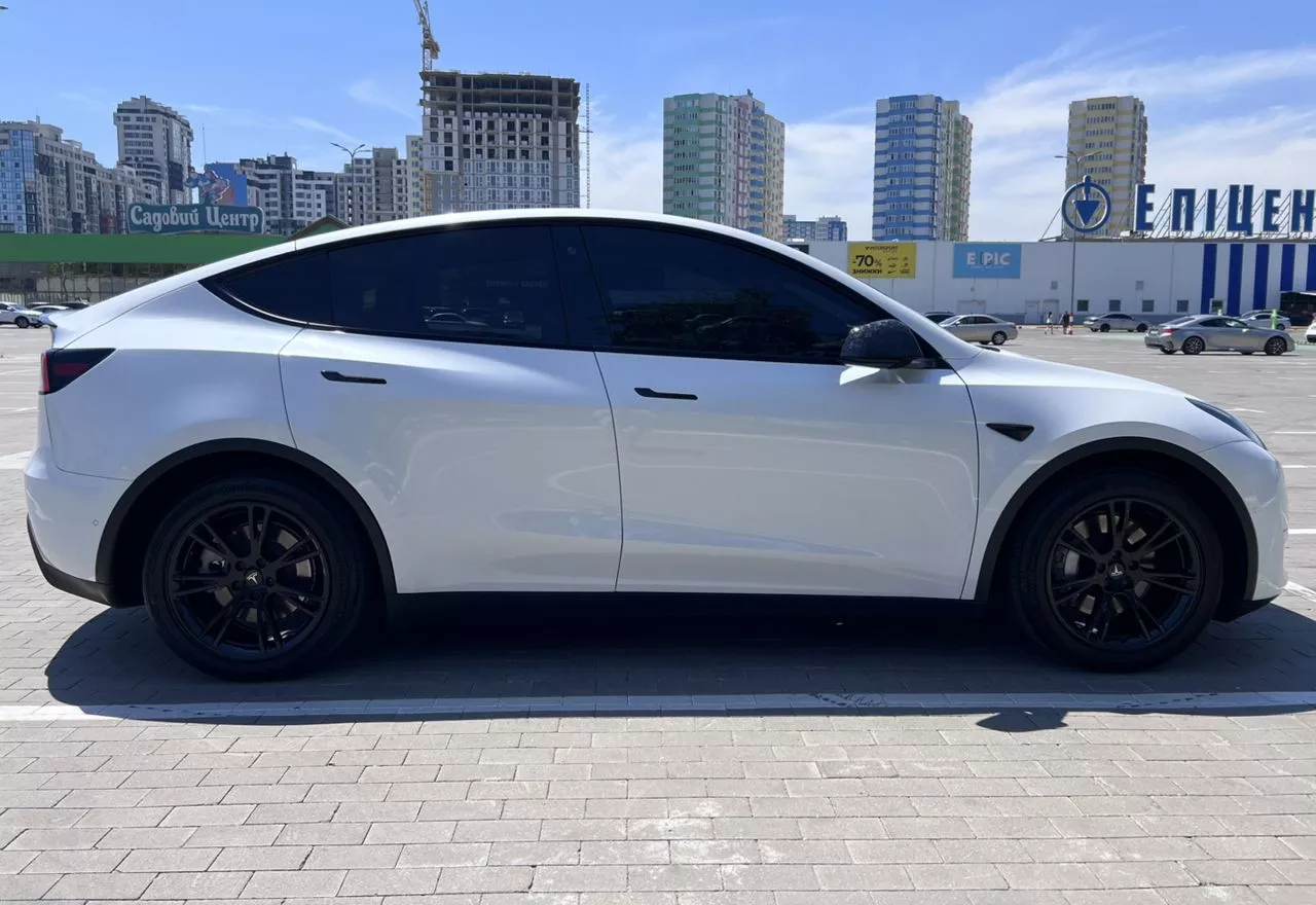 Tesla Model Y  82 kWh 202111