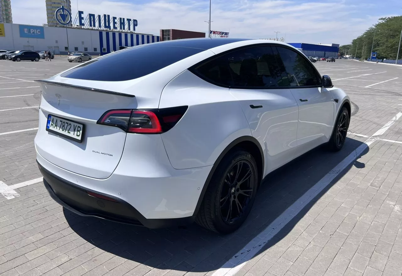 Tesla Model Y  82 kWh 202121