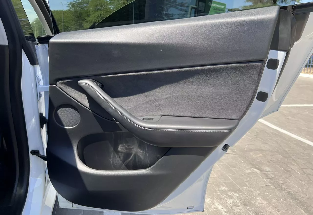 Tesla Model Y  82 kWh 2021191