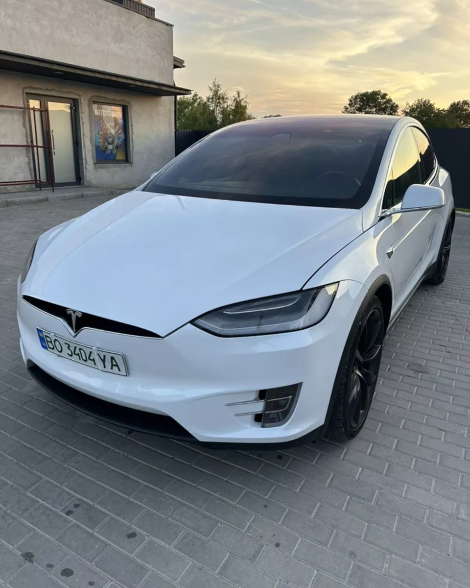 Tesla Model X  100 kWh 202021