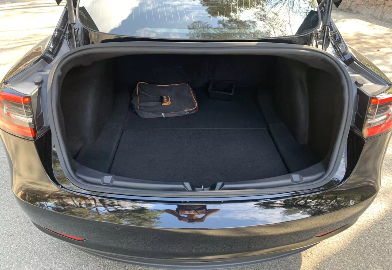 Tesla Model 3  58 kWh 2019171