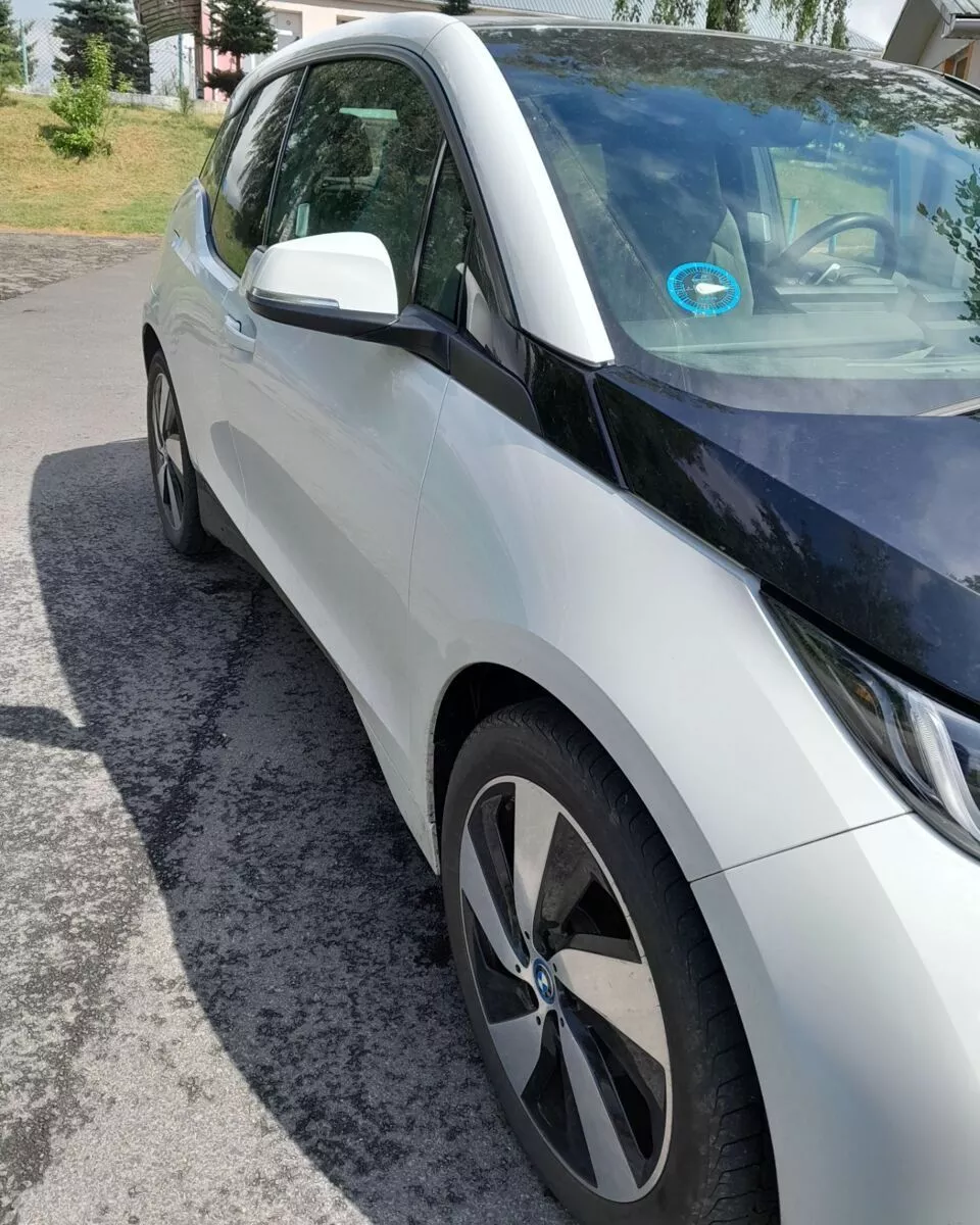 BMW i3  2014111