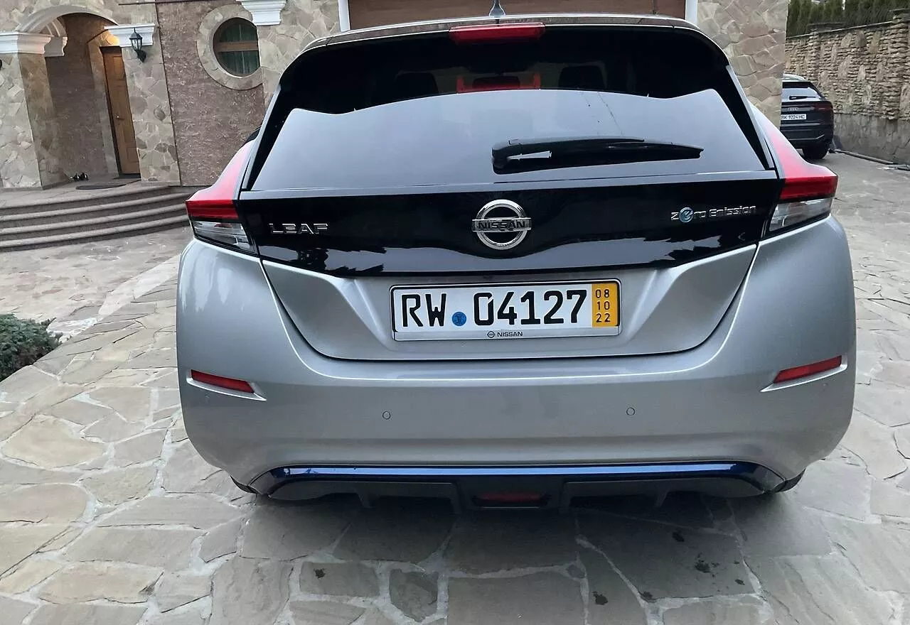 Nissan Leaf  62 kWh 2020281