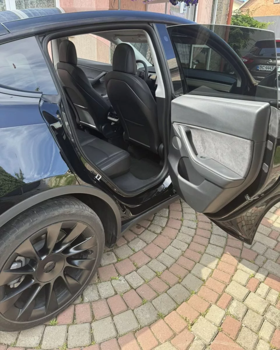 Tesla Model Y  82 kWh 2021151