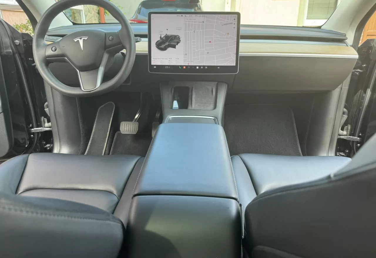 Tesla Model Y  82 kWh 2021171