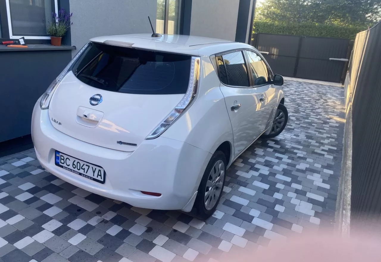 Nissan Leaf  201441