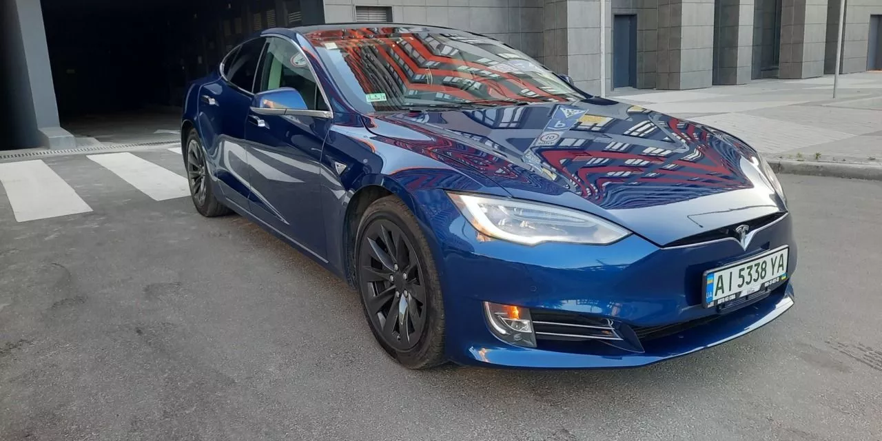 Tesla Model S  201631