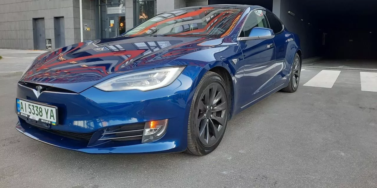 Tesla Model S  201671