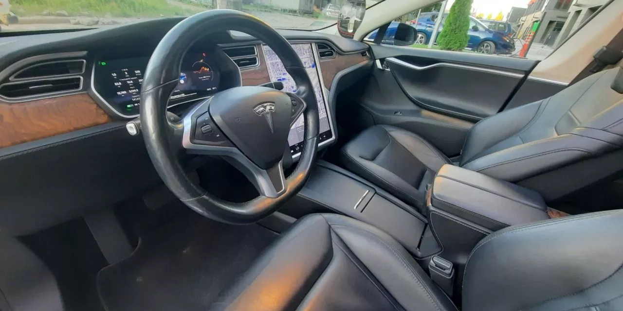 Tesla Model S  2016191