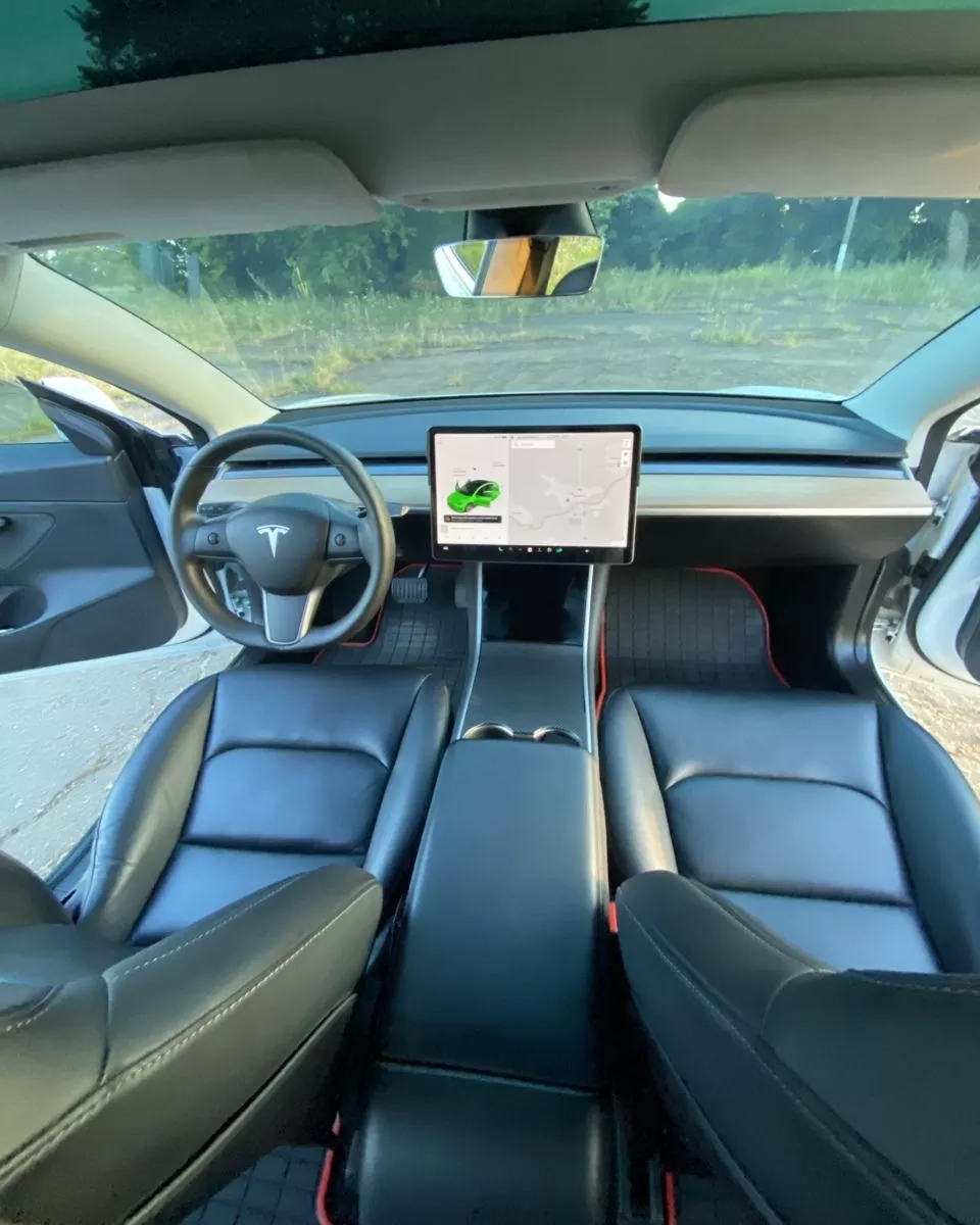 Tesla Model 3  60 kWh 2019121