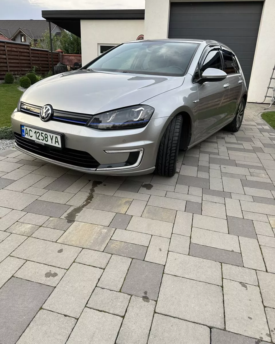 Volkswagen e-Golf 