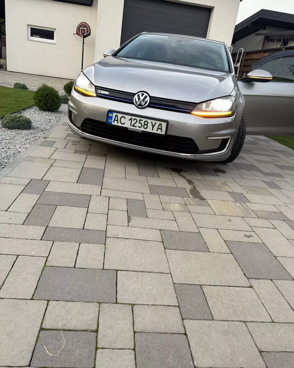 Volkswagen e-Golf  24 kWh 201491