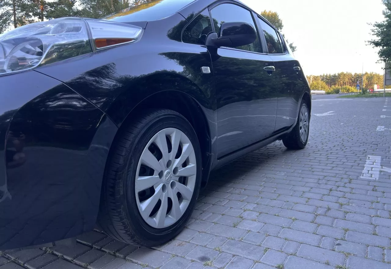 Nissan Leaf  24 kWh 2015101