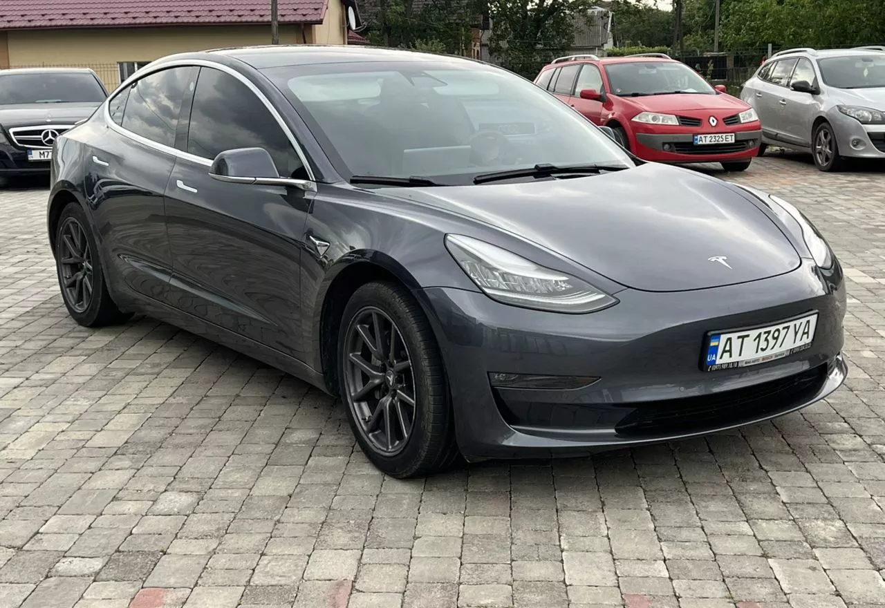 Tesla Model 3  75 kWh 201911