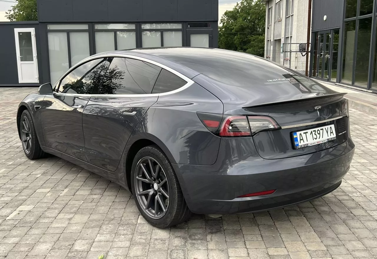 Tesla Model 3  75 kWh 2019101