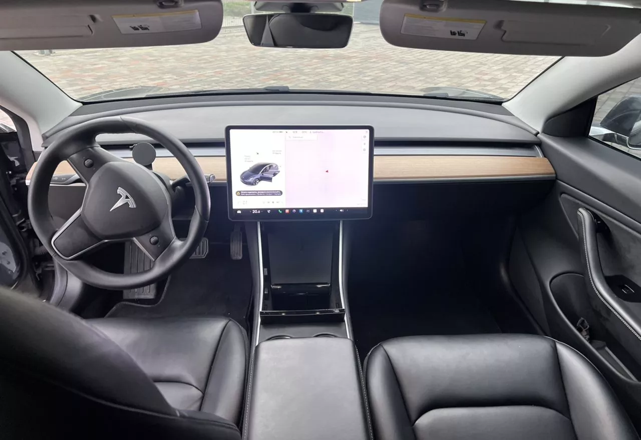 Tesla Model 3  75 kWh 2019141