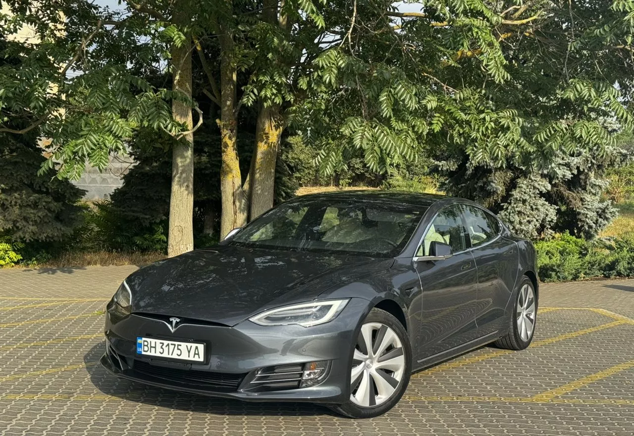 Tesla Model S  100 kWh 202001