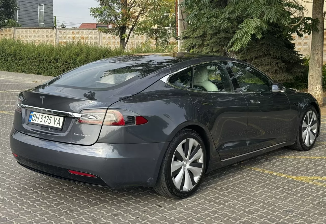 Tesla Model S  100 kWh 202081