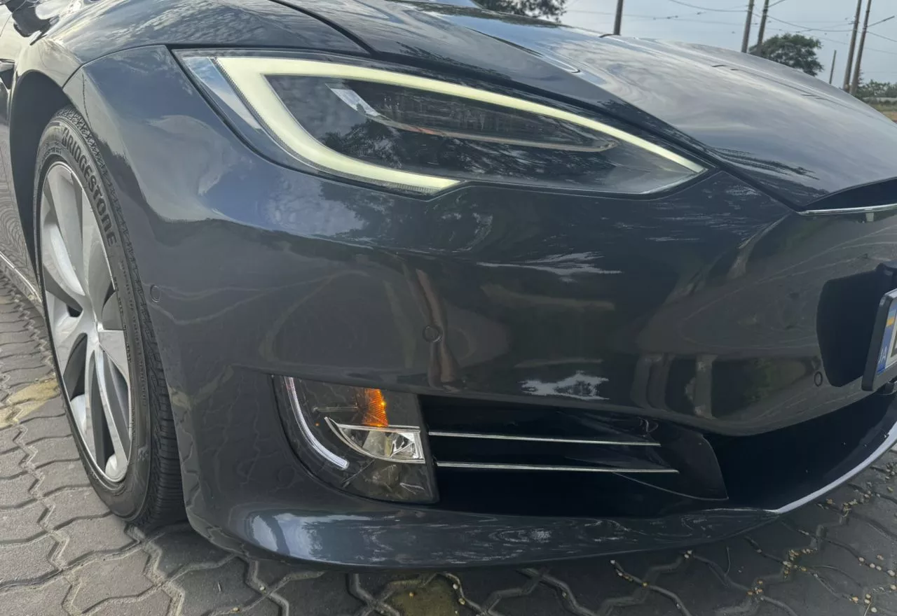 Tesla Model S  100 kWh 2020141