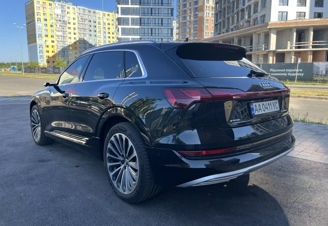 Audi E-tron  95 kWh 2020121