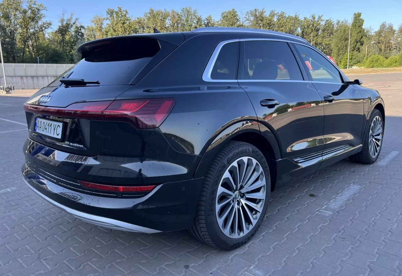 Audi E-tron  95 kWh 2020321