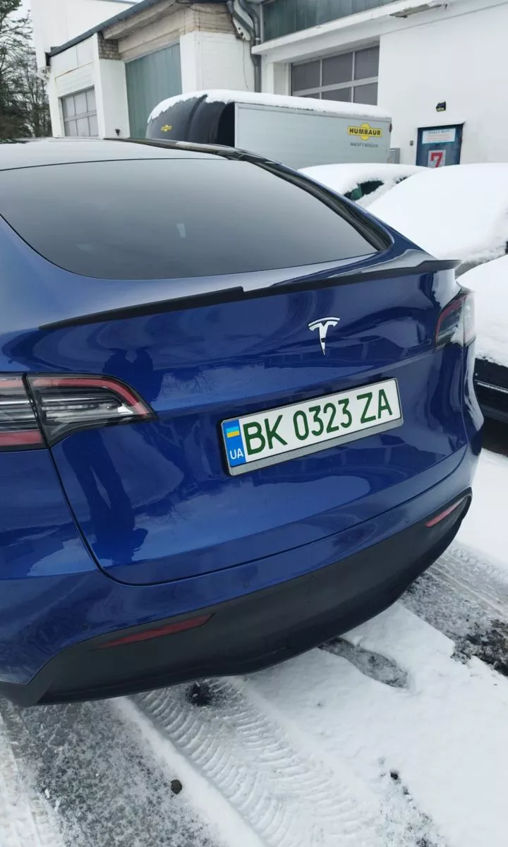 Tesla Model Y  202021