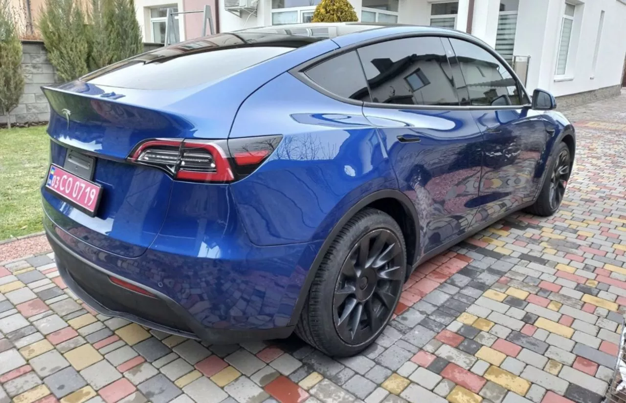 Tesla Model Y  2020141